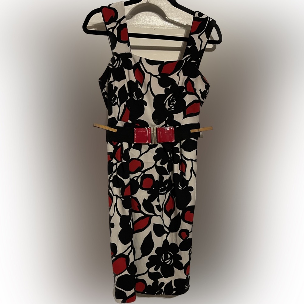 Belted Contrast Print Dress Size 4 Like New